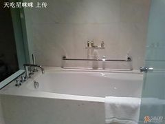 -上海世茂皇家艾美酒店