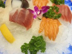 -青瓦餐厅·生鱼片·韩园烤肉(西塔店)