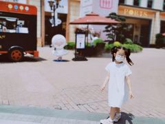 -王府井奥莱临潼小镇(临潼店)