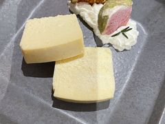 -彳亍咖啡·这里(水湾路店)