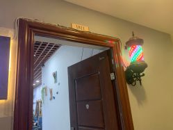 -V8潮牌·接发烫染连锁