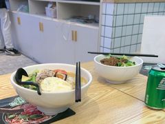 -蒙自源米线(东城星河城店)