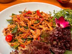 彝家舂仔鸡-老滇山寨•云南特色菜•地方菜•民族风情歌舞表演(金碧店)