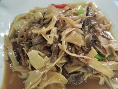 -天天向上素食餐厅(五台山店)