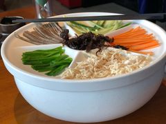 鸡丝凉米线-云海肴·汽锅鸡·云南菜(苏州中心店)