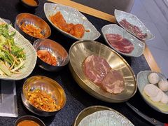-臻牛烤肉