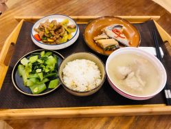 -海豚湾高端月子会所(黄浦店)