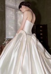 -LANYI COUTURE高级婚纱礼服改衣店