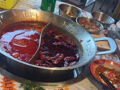 -大芊金重庆串串火锅(南京路店)