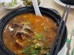 -闫家驴肉老店(华电一校店)