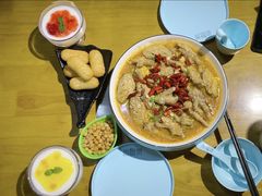-香蟹煲·醉蟹牛蛙耙鸡爪