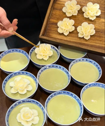 来长沙除了喝茶颜！！还一定要去吃的！！！