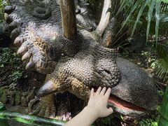 -青青世界
