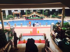 -月亮河温泉度假酒店