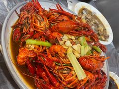 黄闷龙虾-指爱龙虾(金杨路总店)