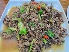 清炒猫爪菇-下梅人家土菜馆(历史文化餐厅度假区店)