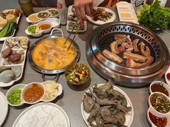 -黑金·寻焰自助百汇·烤肉·火锅(中街店)