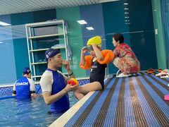 -Swim斯卫姆国际儿童游泳中心(红博中央公园店)