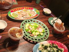 -粤·向群饭店(麓景路店)