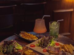 -The Cheebat 锌吧·Bistro(体育西店)