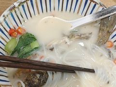 -鲜越鲜鱼粉(财富购物中心店)