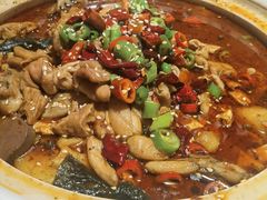 肥肠砂锅（牛蛙需另加）-马头巷·隐庐居·红油大虾(园区店)