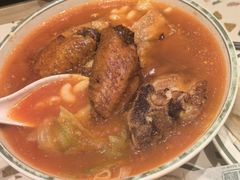 番茄浓汤鸡翅猪扒通粉-华嫂冰室(尖沙咀店)