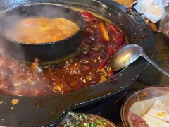 -黄潇洒老火锅(九眼桥宏济巷店)