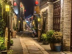 -在老街·淮安大排档·甜麻干煸龙虾·烧烤(河下古镇店)