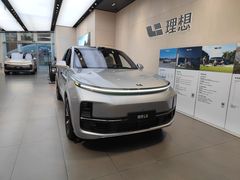 -理想汽车(世纪汇店)