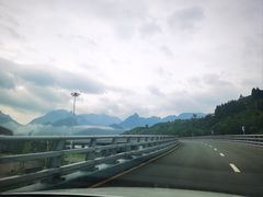 -张家界荷花国际机场