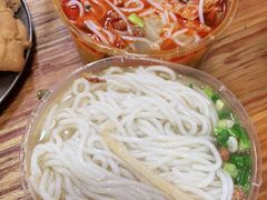 -忆螺巷螺蛳粉(步行街小巷店)