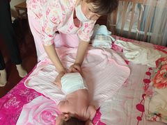 -爱的果实月嫂育婴师(世纪东方店)