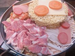 -炙韩料理·部队锅专门店