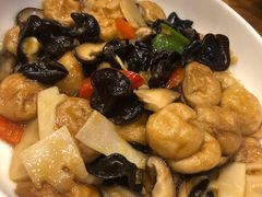 -侬佳蒸菜馆(听潮店)