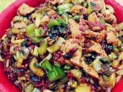 -玲玲米粉·新疆现炒米粉(大十字总店)