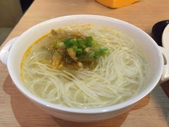 榨菜肉丝米粉-大家乐(广州荔湾领展广场店)