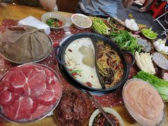 -赵美丽·重庆社区火锅·直营店(火车东站·中豪国际店)