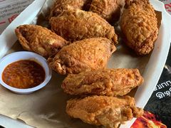 -东海岸人工湖美食村