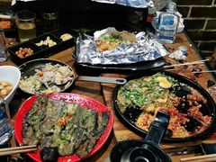 -何师烧烤Pro ·江湖川菜·小龙虾·精酿(太古里旗舰店)