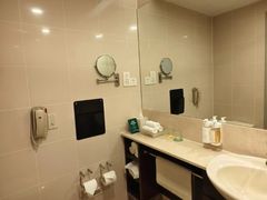 -泊雅酒店公寓(广州琶洲磨碟沙地铁站店)