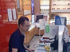 -光明眼镜·蔡司授权(徐泾店)
