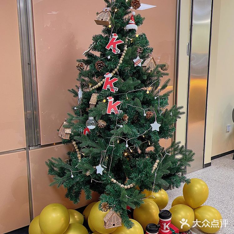 肯德基K-coffee开进地铁站啦🚇