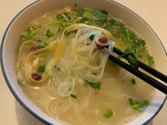 鸭汤米线-烤鸭肉夹馍鸭汤店