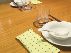 -莲餐厅·湖北菜·潜江小龙虾店(愚园路店)