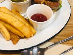 -HELLO 27 意面·沙拉·帕尼尼