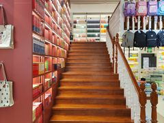 -育才书店(三孝口店)