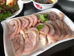 -牛头鱼庄·地道广西菜(西明店)