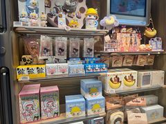 -泡泡玛特POPMART(国金街店)