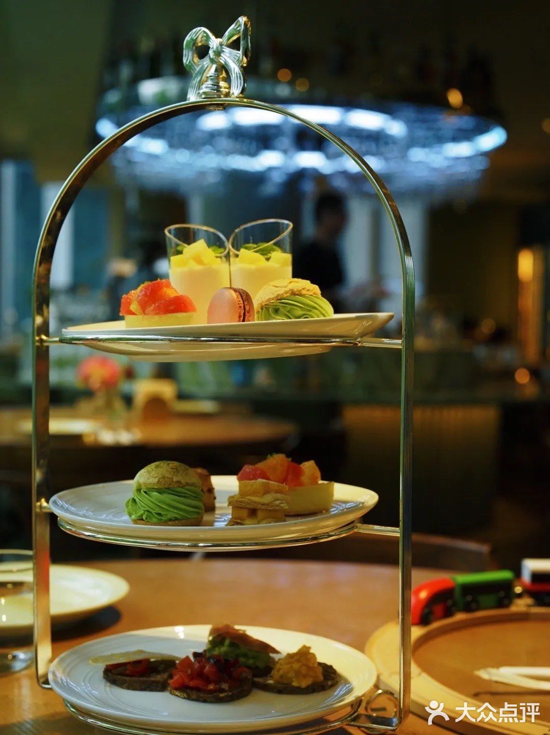 不愧是天目里的餐馆，高级感拉满！